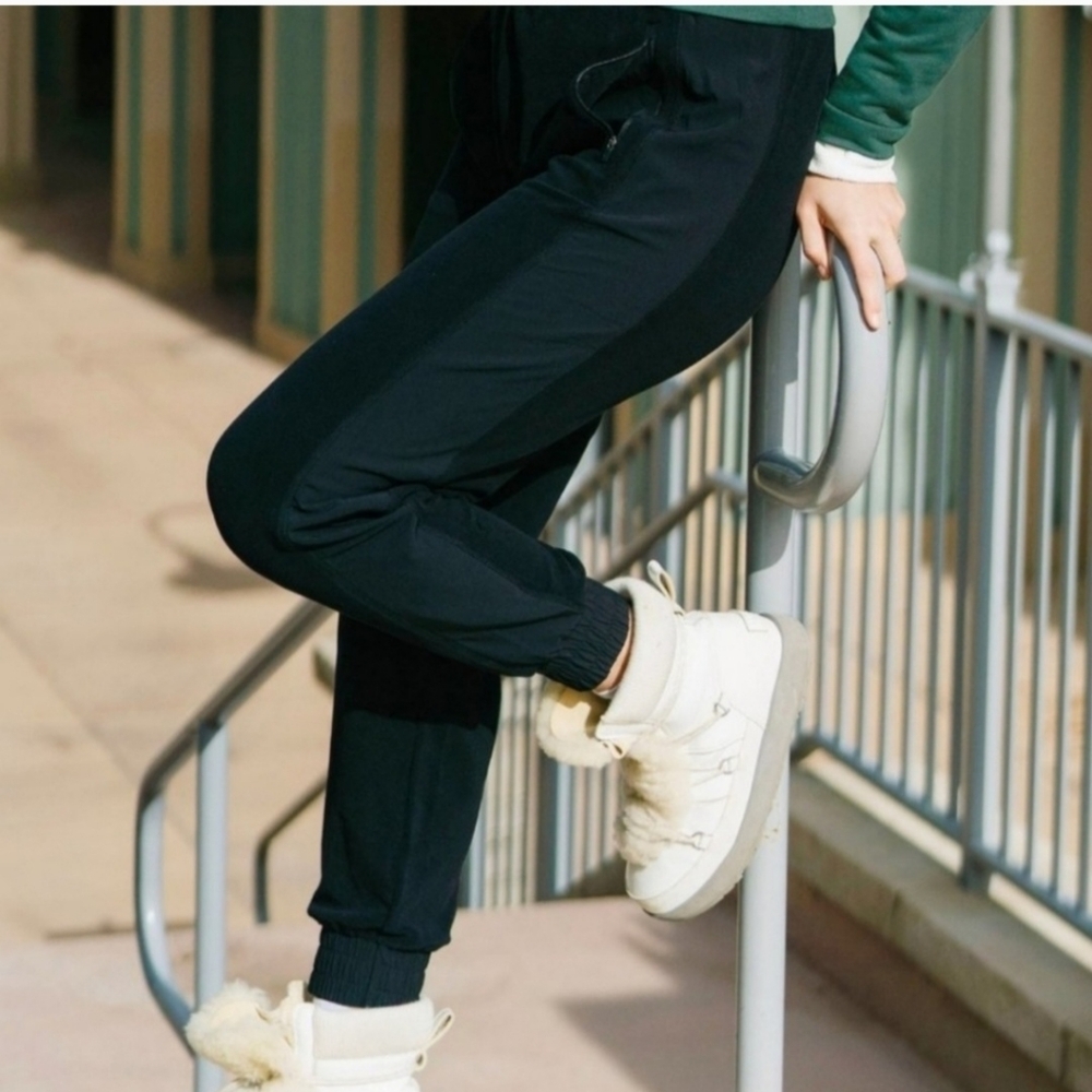 ZYIA Black Fleece Joggers